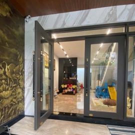 Cửa Nhôm Thủy Lực GN - A00