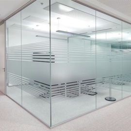 Vách Kính Cường Lực Gia Nghĩa S22