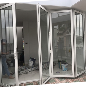 Thi Công Lắp Đặt Cửa Xếp Trượt 